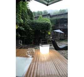 SOBREMESA CUBE SOLAR LED PORTÁTIL 1 LUZ BLANCO